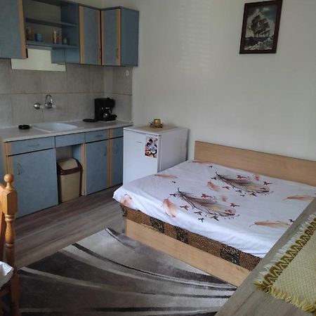 Уют И Топлина. Varna Exterior photo